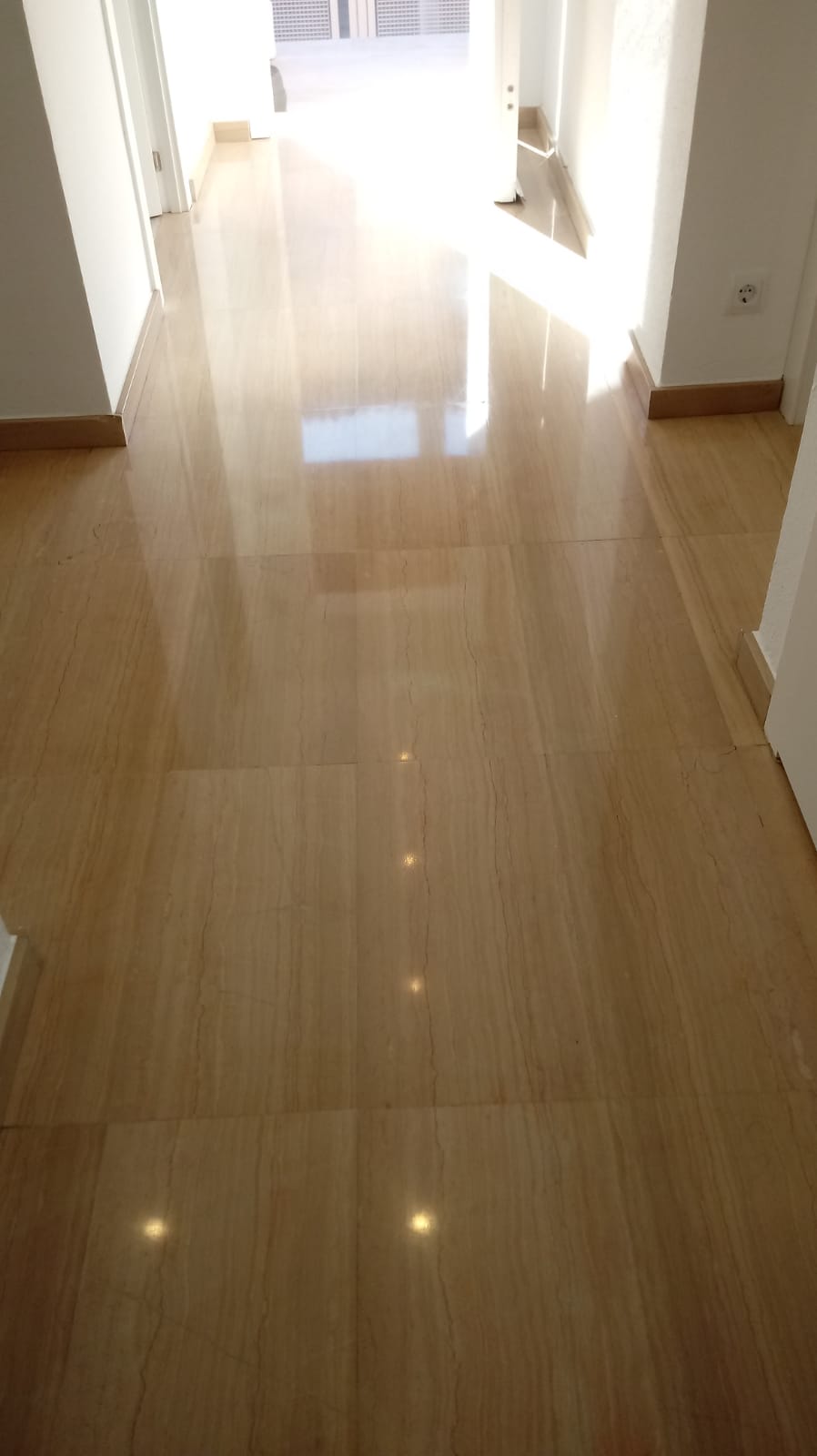 Efecto espejo cristalizado terrazo